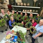 Aivan mahtava ilta. Naurua, puheensorinaa, tekemistä...